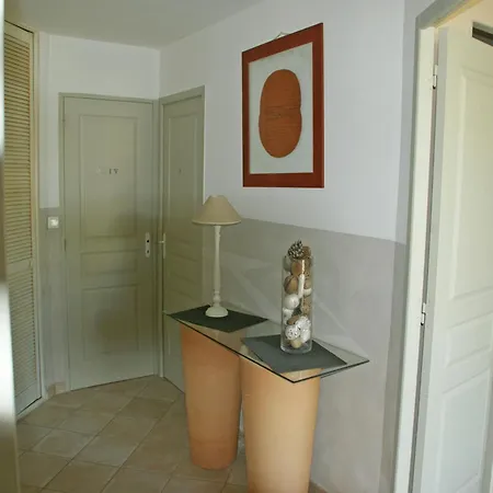 In With Private Pool Reillanne